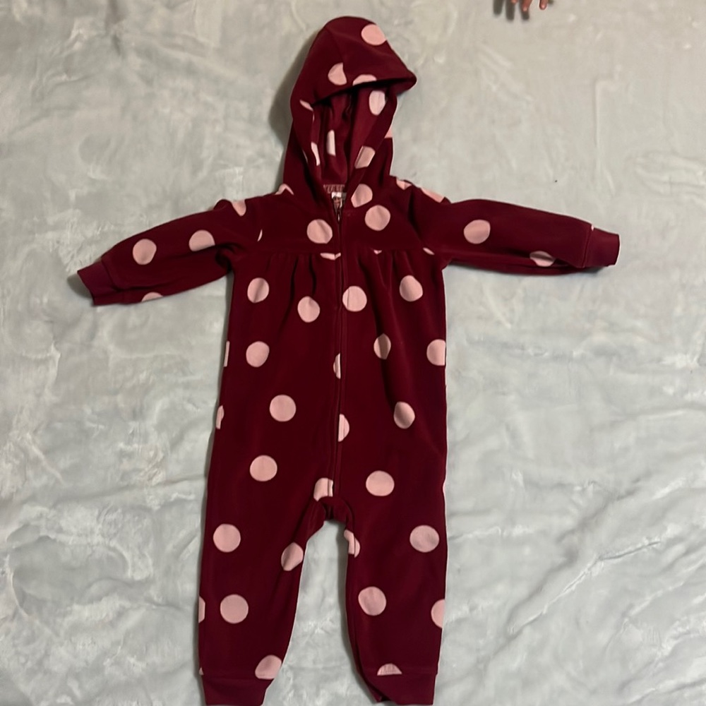 Carter’s girl winter sleeper size 12M